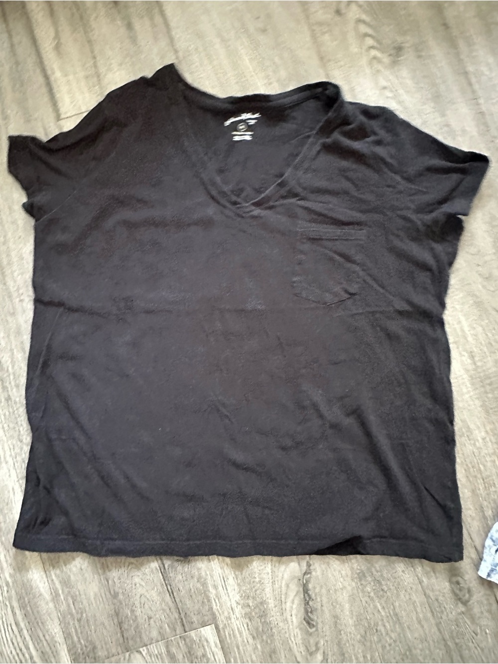 Universal Thread Black V-Neck Short Sleeve Tee